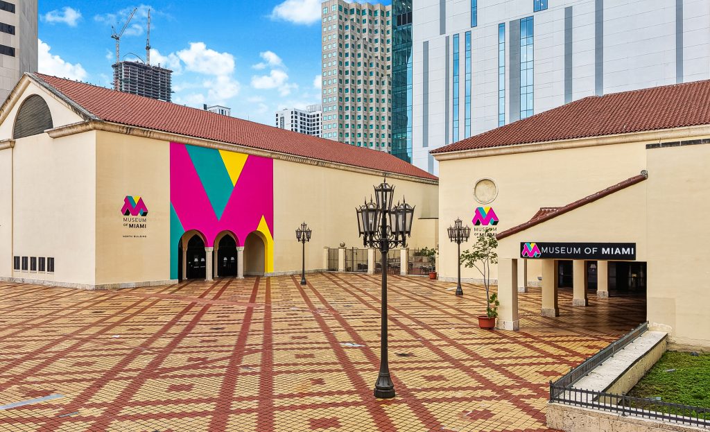 Museum entrances, Plaza view.