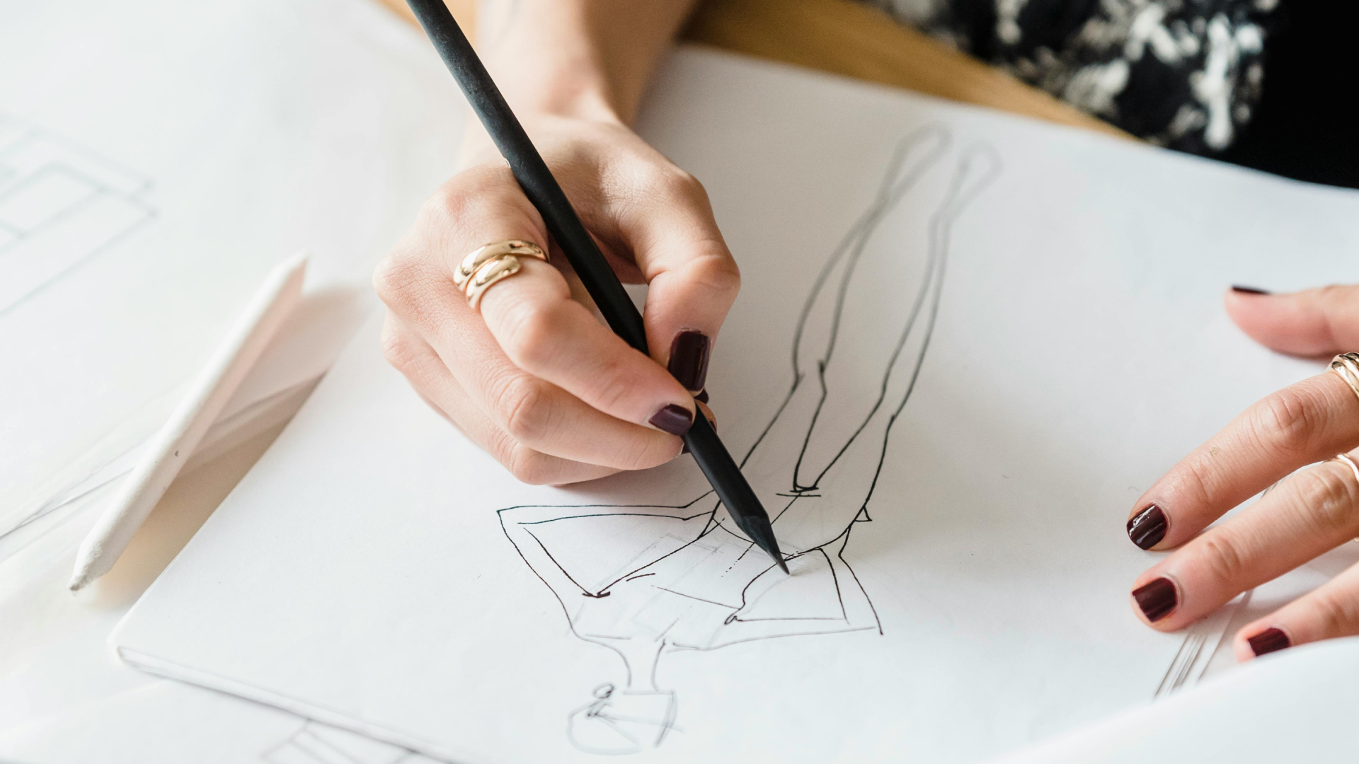 Workshop—Fashion Sketching with Designer Liliana Montoya